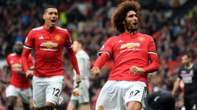 Marouane Fellaini marcó dos goles en la victoria del Manchester City contra el Crystal Palace.