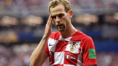 Estos futbolistas en plena coyuntura de la pandemia del COVID-19 están desempleados. En la imagen el croata Ivan Strinić, uno de los que no tiene club.