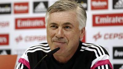 Carlo Ancelotti, durante la rueda de prensa que ha ofrecido este viernes en la víspera del partido de liga que disputan contra el Sevilla en el estadio Sánchez Pizjuán. Foto EFE
