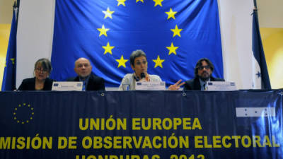 La misión de observadores de la Unión Europea, en conferencia de prensa en Tegucigalpa, la capital de Honduras.