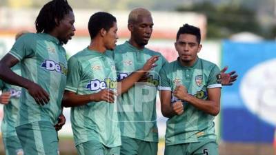 El Real de Minas ganó su primer partido del torneo a costas del Marathón. Foto David Romero