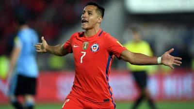 Alexis Sánchez se lució con dos goles para el triunfo de Chile sobre Uruguay. Foto AFP