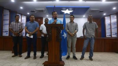 Gustavo Adolfo Mendoza, alcalde de Danlí, en representación de sus colegas, pidió que los incluyan en el diálogo.
