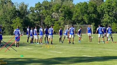 La selección de Honduras olvidó la derrota de EUA y comenzó a trabajar con miras al choque ante Costa Rica.