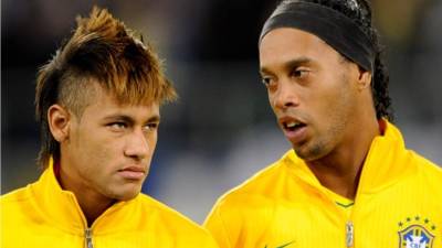 Ronaldinho tuvo palabras de elogios para el joven brasileño.