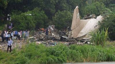 El avión de carga se estrelló poco después del despegue del aeropuerto de la capital sursudanesa. [Imágenes explícitas] AFP.