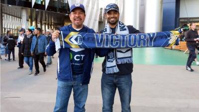 Los salvadoreños José y Rodolfo Rodríguez ven a Australia clasificando al Mundial de Rusia 2018.