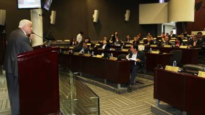 Pocos diputados asistieron ayer a la sesión en el Congreso Nacional, donde se discutió sobre el nuevo Código Penal.