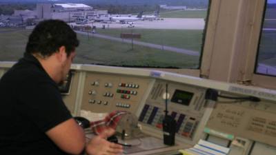 Si hay paro de labores no podría haber aterrizaje y salida de aeronaves.