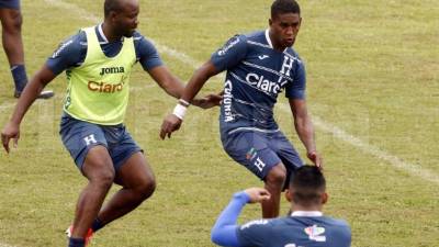 Osman Chávez llamó la atención de los periodistas australianos en los entrenamientos de la Selección de Honduras.