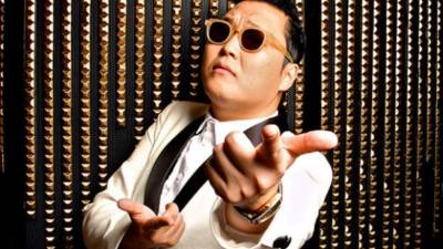 El rapero surcoreano PSY, está estremeciendo las redes sociales con su nuevo sencillo musical titulado ‘Daddy’.