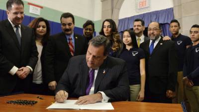 El gobernador Chris Christie está nuevamente en el ojo de la polémica.