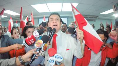 <b><span class=mln_uppercase_mln>Aspirante.</span></b> Nasralla aspira a ser presidenciable del PL.