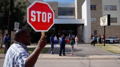 Varias escuelas en Dallas toman medidas luego de que el paciente tuviera contacto con niños estudiantes.