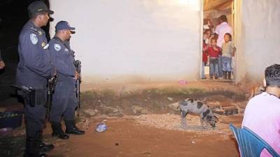 En esta humilde vivienda vivía la familia Pérez García en la aldea California del municipio de Jutiapa, Atlántida. Se dedicaban a vender nacatamales y a destazar cerdos.