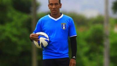 El experimentado mediocampista Leonardo Isaula es el más veterano en la Liga Nacional, el jugador del Honduras Progreso cuenta con 38 años, supera por cuatro meses a Noel Valladares.