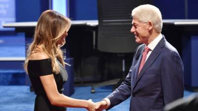 Las familias de los candidatos presidenciales, Donald Trump y Hillary Clinton se han mostrado amenos previo al debate.