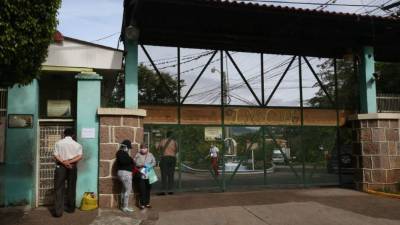 Entrada del Hospital del Tórax en Tegucigalpa.