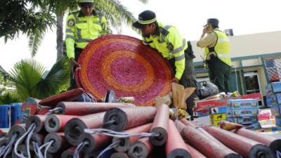 Este fuerte decomiso de pólvora fue hecho en el sector sur de San Pedro Sula. Foto de archivo.