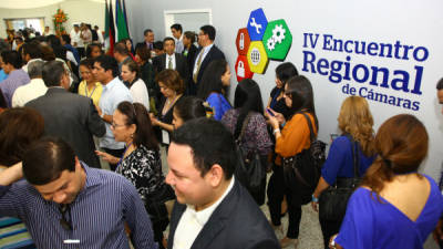 El encuentro de Cámaras promueve la cooperación entre empresarios de la región.