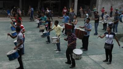Los estudiantes del Instituto Liceo Morazánico tocarán temas tropicales.