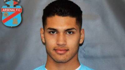 Alexis Salinas de 22 años de edad perdió la visión del ojo izquierdo y deberá someterse a una operación que intentará rescatar la visión del derecho.