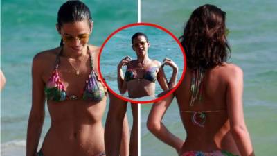La hermosa Bruna Marquezine, novia del futbolista brasileño Neymar, ha deslumbrado con un suensual bikini en una visita reciente a la playa en Brasil.