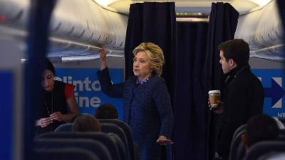 La candidata demócrata enfrenta una nueva polémica a menos de 12 días de las elecciones. AFP.