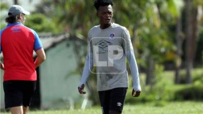 Félix Crisanto realizó su primer entrenamiento con el Olimpia. Foto Johny Magallanes/Grupo OPSA