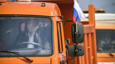 Putin inauguró un puente de 16 kilómetros que une a Rusia con la península Crimea./AFP.