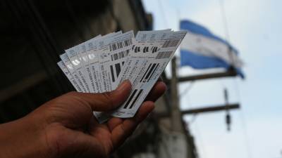 Los vendedores aseguran que tienen boletos para todas las localidades.