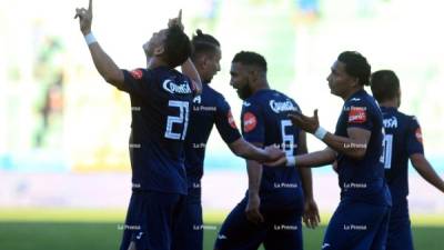 La celebración del gol de Roberto Moreira contra el Honduras Progreso. Foto Ronald Aceituno