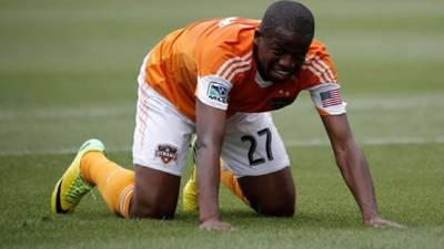 Boniek García salió solo por precaución.