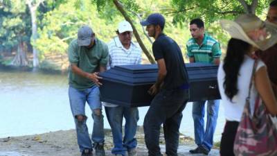 Erick Gabriel Hernández Pineda (24) falleció nadando en la laguna de Ticamaya.
