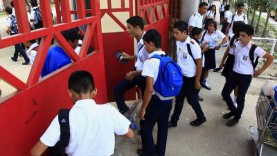 En los colegios públicos de San Pedro Sula en años anteriores se perdían semanas completas de clases.