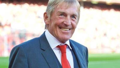 La leyenda del Liverpool, Kenny Dalglish ha dado positivo a la prueba del COVID-19.