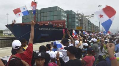 Unas 20 mil personas asistieron a la inauguración del tercer carril del canal de Panamá.