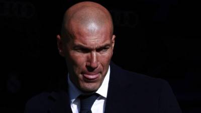 Zidane y el Real Madrid se encuentran a nueve puntos del Barcelona, mañana los blaugranas juegan ante Sevilla y se pueden ir a 12 unidades.