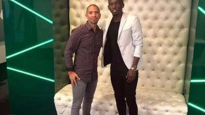 Daniel Solís y Alberth Elis, ambos tiene comunicación diaria sobre la posibilidad del catracho de salir con destino a Europa.