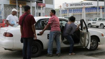 Los ruleteros y pasajeros sienten temor de transitar por la carretera a Ticamaya.