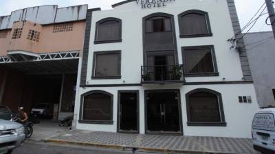 El hotel está conformado por tres pisos en la 6 calle, entre 7 y 8 avenidas. Fotos: Wendell Escoto