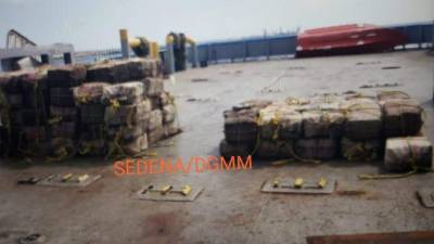 El barco fue interceptado en Sur América por Guardacostas de Holanda.