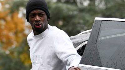 France's forward Ousmane Dembele arrives in Clairefontaine-en-Yvelines on November 12, 2018, as part of the team's preparation for the upcoming Nations League football match against the Netherlands and a friendly football match against Uruguay. (Photo by FRANCK FIFE / AFP)