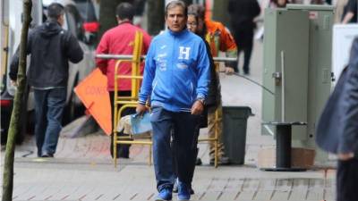 Jorge Luis Pinto salió a dar un paseo a las calles de Vancouver. Foto Ronald Aceituno