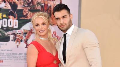 Britney Spears y su esposo Sam Asghari en una foto de archivo.