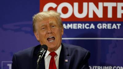 Donald Trump aventaja por 47 puntos porcentuales sobre el gobernador de Florida, Ron DeSantis.