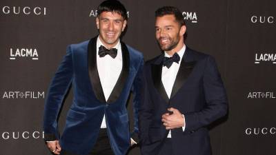 Jwan Yosef y Ricky Martin en la LACMA ART +FILM GALA, en 2019.