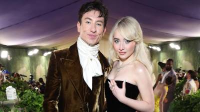 Barry Keoghan y Sabrina Carpenter en la pasada Gala MET.