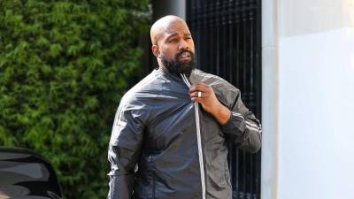 El rapero Kanye West enfrenta una nueva polémica.