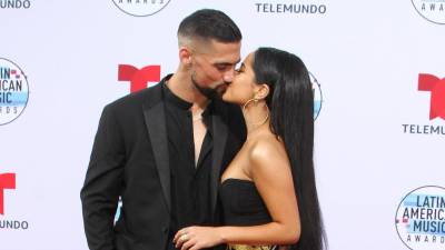 Sebastian Lletget y Becky G en una imagen de archivo.